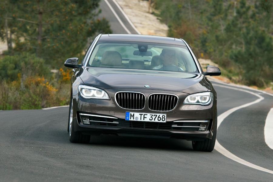  BMW 7-Series 2013 года  (фото 111 из 123)